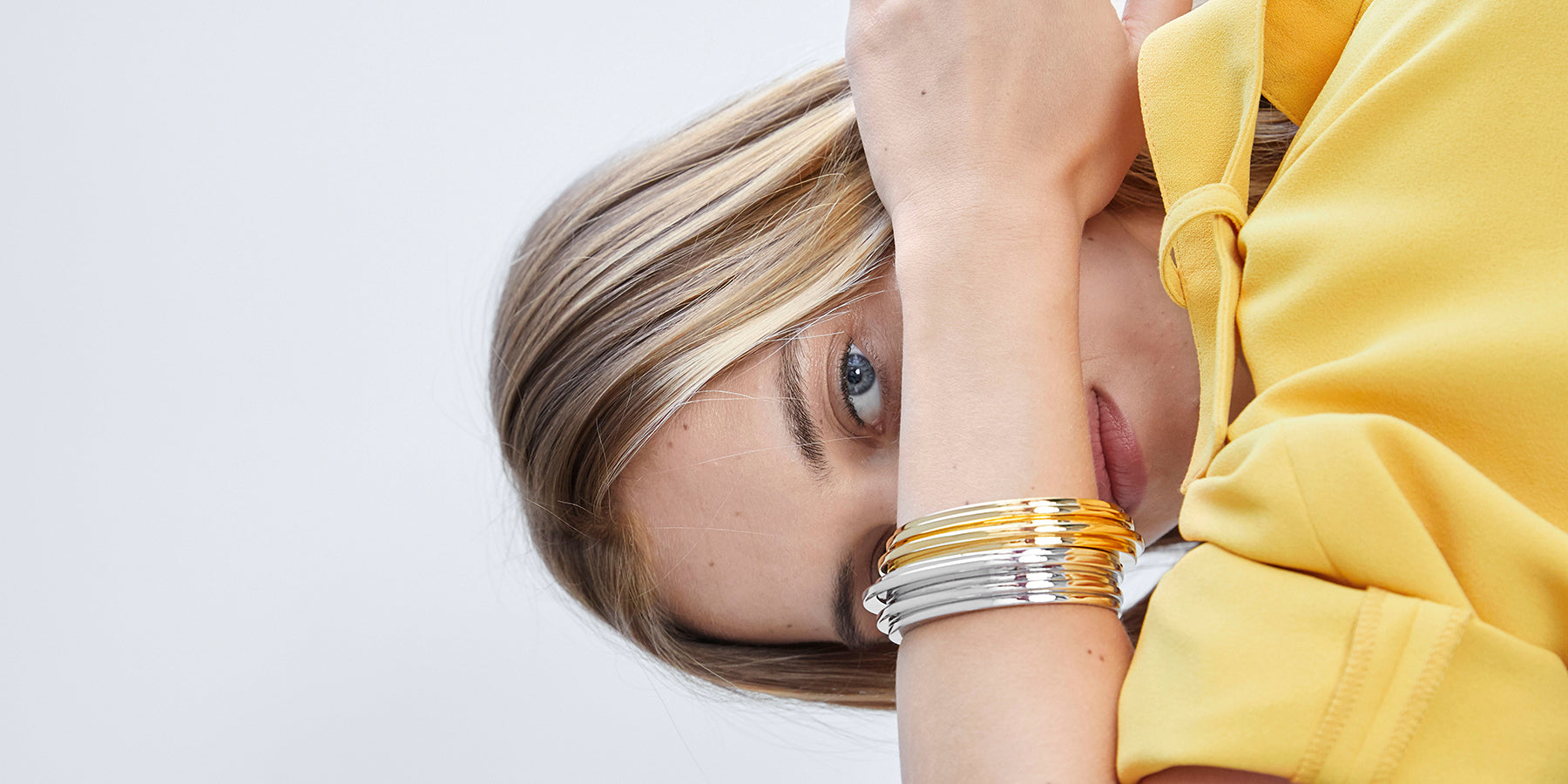 ANNE-CHARLOTTE MOULARD, RÉALISATRICE & PHOTOGRAPHE