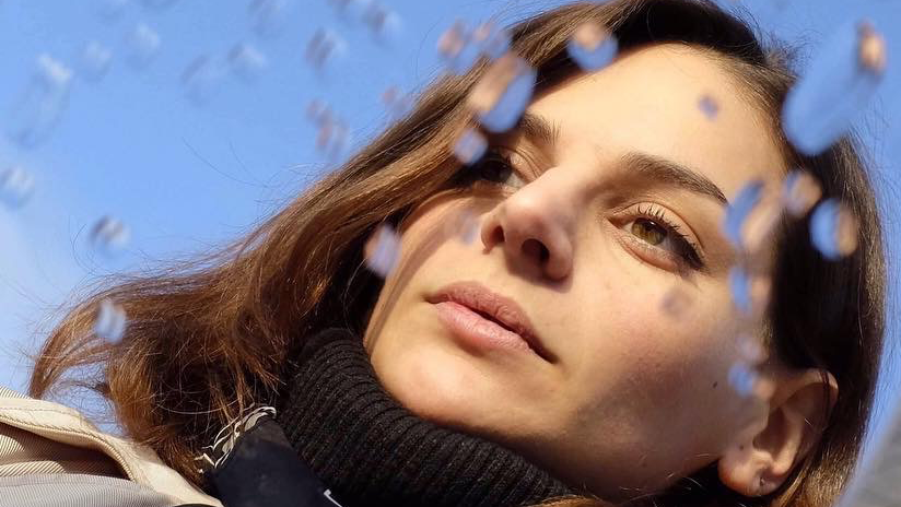 LAURÈNE GUARNERI, DESIGNER DE MIROIRS