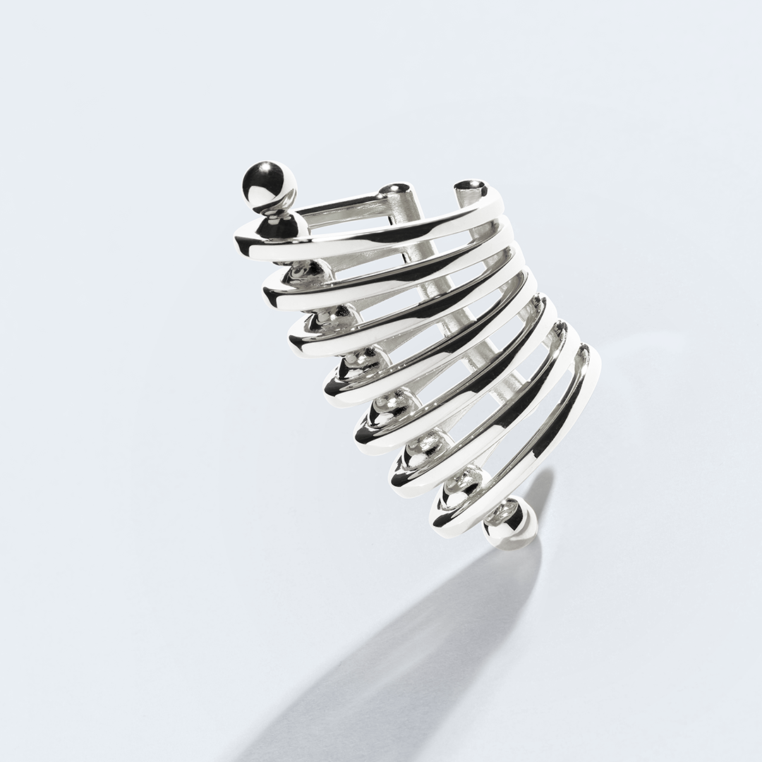 YŪGI 4-LAYER EARCUFF