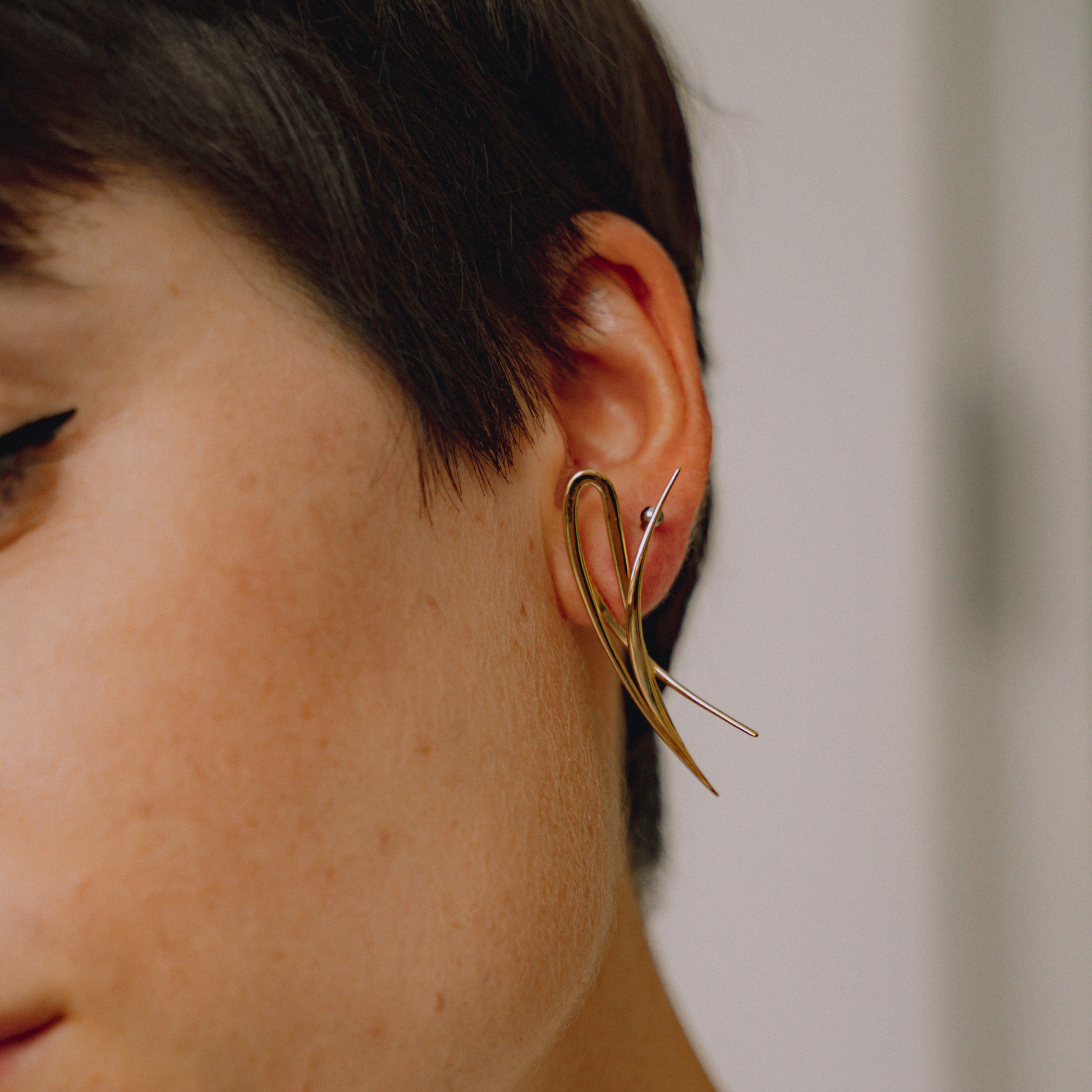 "DANCING K" EARRINGS